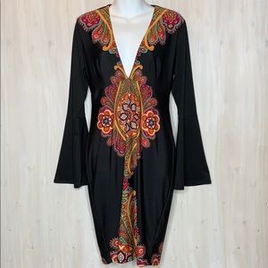 ⭐️ VENUS DRESS SIZE MEDIUM FITS MORE LIKE A SMALL